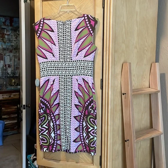 Nicole miller pattern dress size 8 - Picture 8 of 9